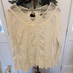 Sweet Magnolia Embroidered Lace Trim Peasant Top LS L